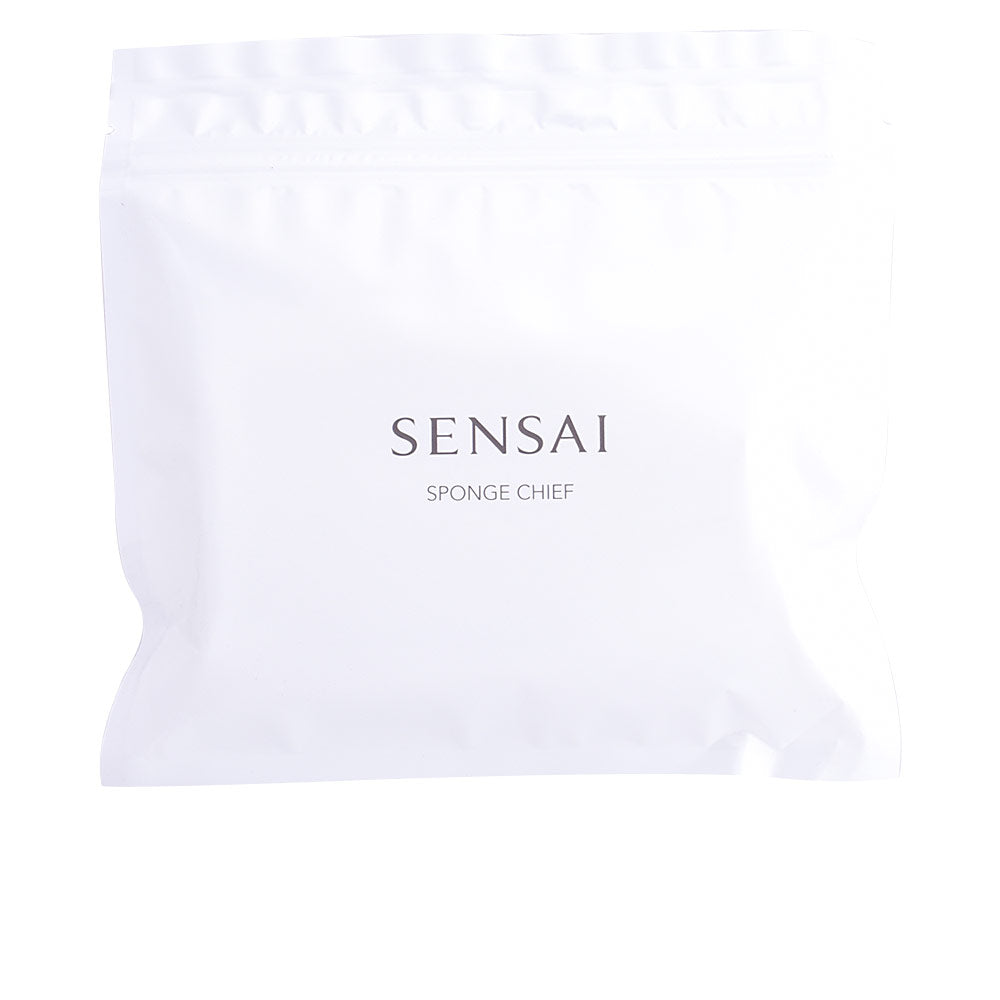 Soft, high-absorbency cleansing towel in pouch for Unisex skincare
