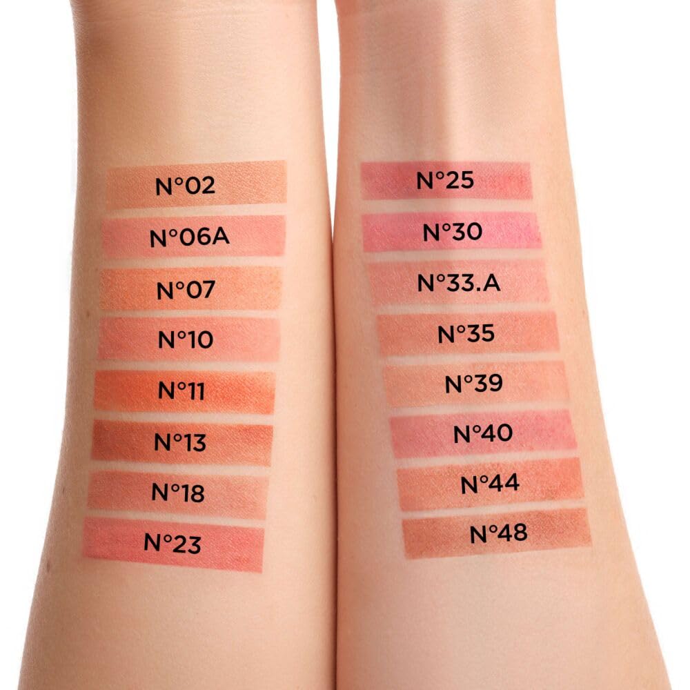 Compact magnetic pan of pressed pink blusher, 5 g, satin finish