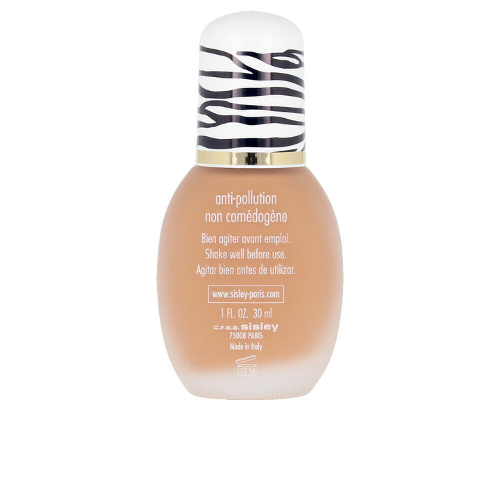 30 ml cosmetic bottle of lightweight radiant fluid foundation, shade 3C Natural