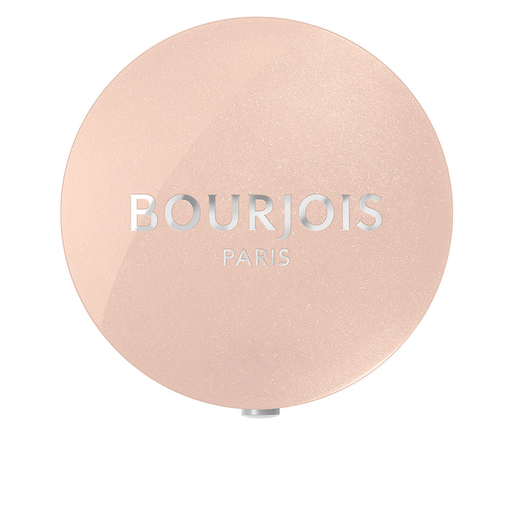 Small rounded ivory baked eyeshadow pot, 1.2 g, cream-to-powder finish