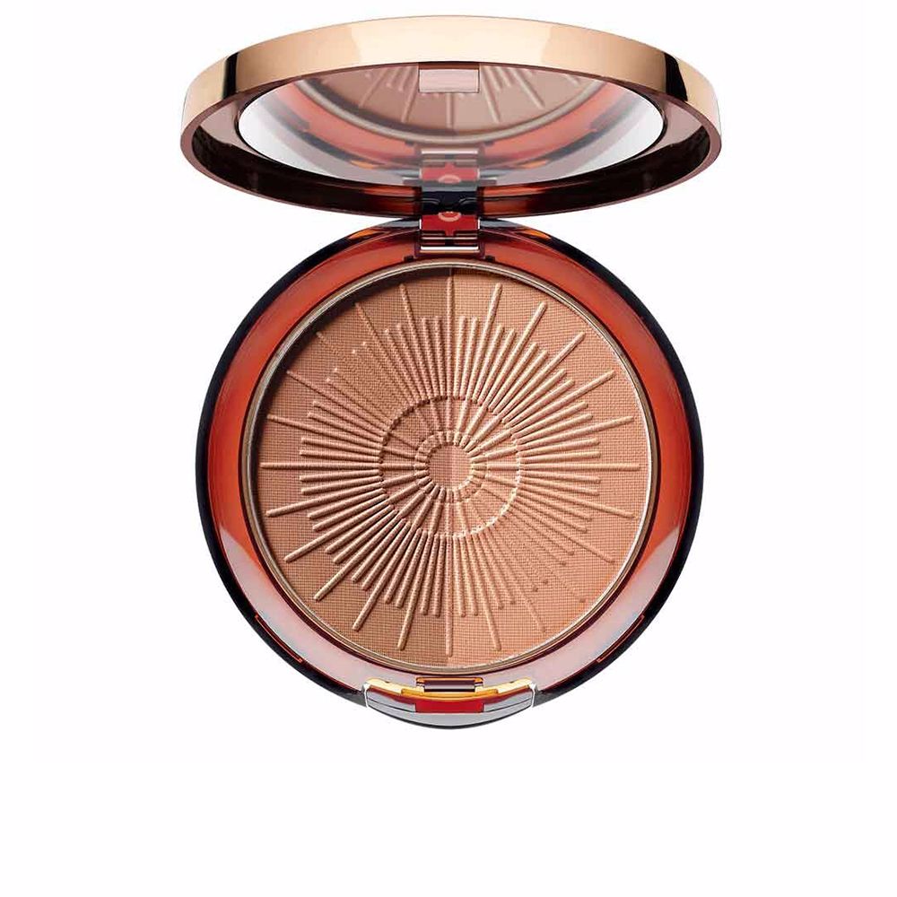 Bronzing powder compact with embossed sun motif, dual warm and golden shades, 10 g refillable