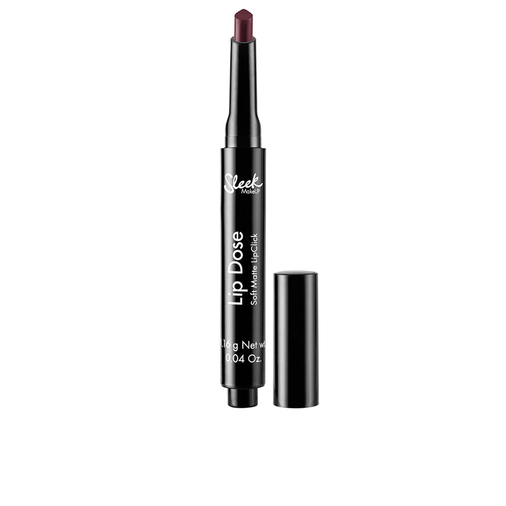 Matte click lipstick stick with teardrop tip, 1.16 g, vegan