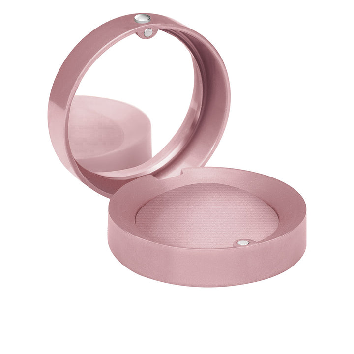 Round compact single mauve eyeshadow in cream-to-powder finish, 1.2 g