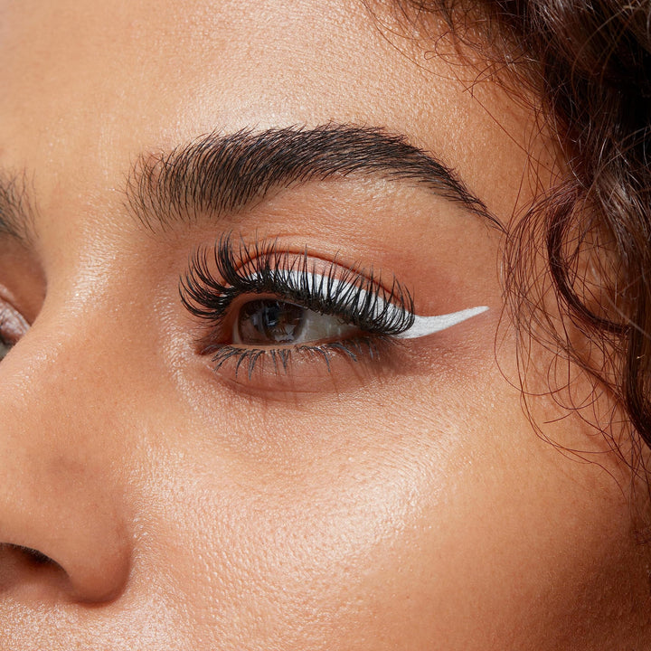 Compact matte cream eyeliner pot in Dover White, 1.2 g, Unisex