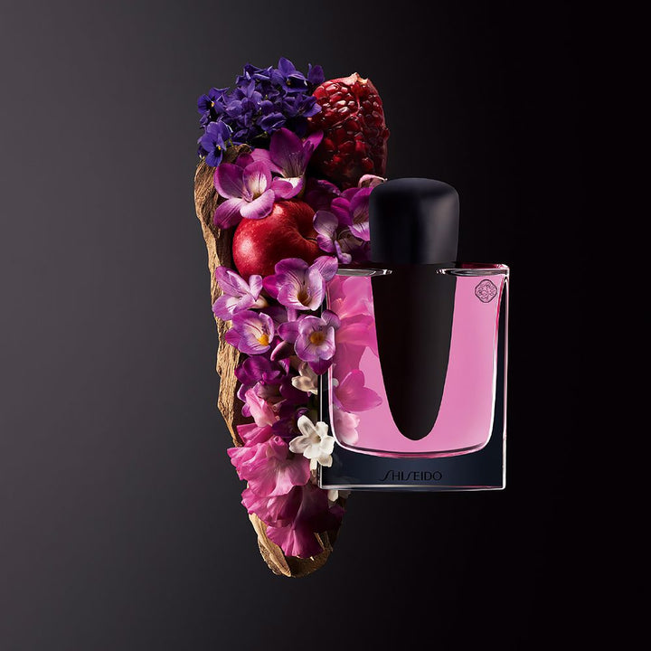 30 ml sculptural bottle of floral‑fruity eau de parfum with sandalwood base