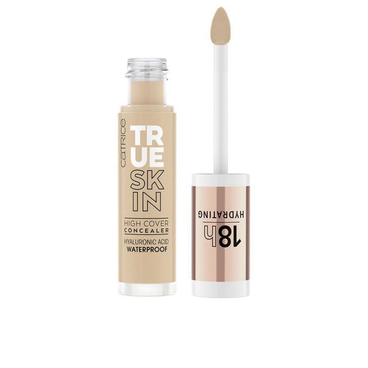 Tube concealer in shade 032 Neutral Biscuit, 4.5 ml, creamy beige