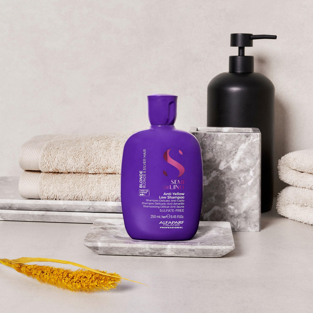 250 ml bottle of violet‑toning sulfate‑reduced shampoo for blonde and silver hair
