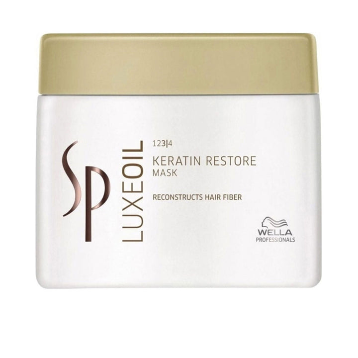 400 ml jar of Keratin Restore Luxe Oil hair mask for all hair types