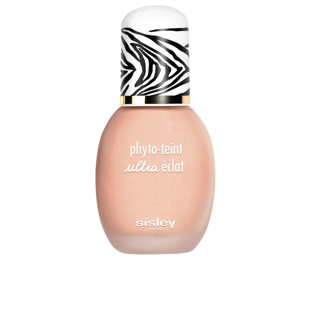 30 ml bottle of light radiant liquid foundation, 1C Petal shade, Unisex