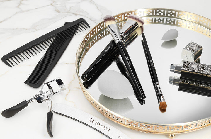 Dual‑sided black styling comb with fine teeth and wide hooked teeth for sectioning