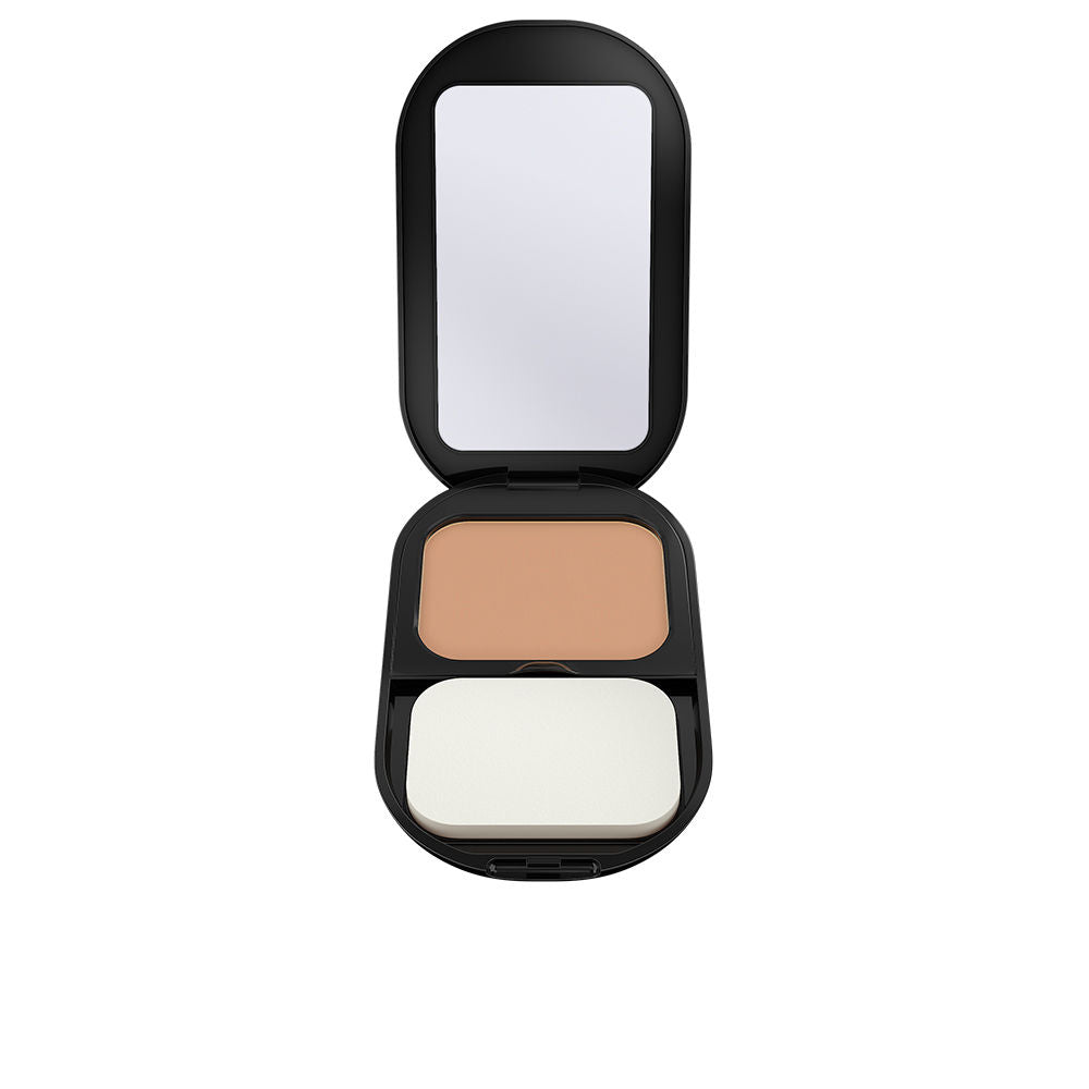 Refillable compact foundation, shade 040 Creamy Ivory, 10 g, satin finish