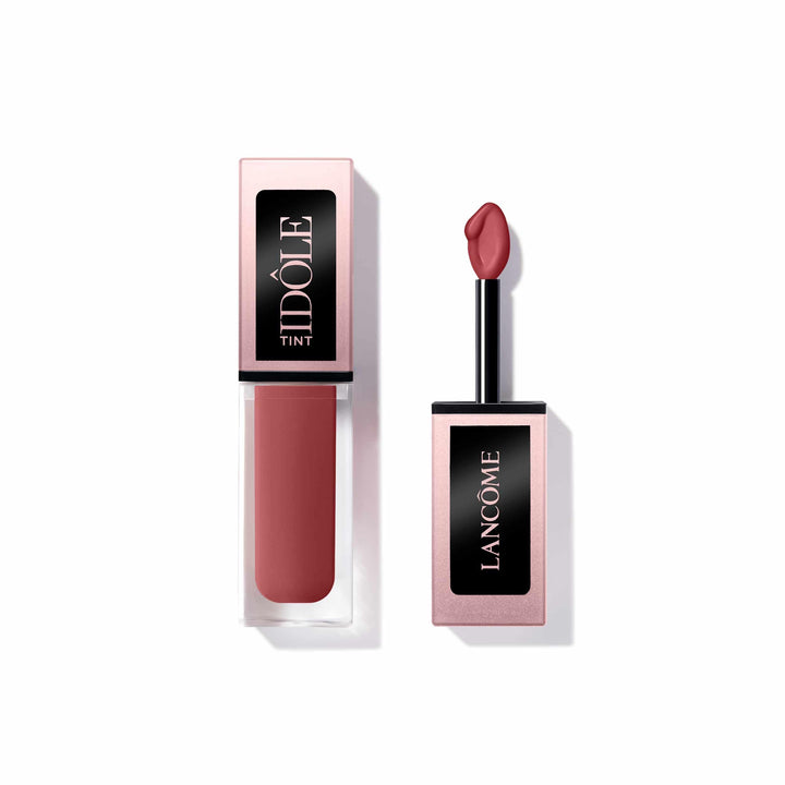 Slim tube with dual‑ended applicator; liquid eye and cheek tint, 7 ml