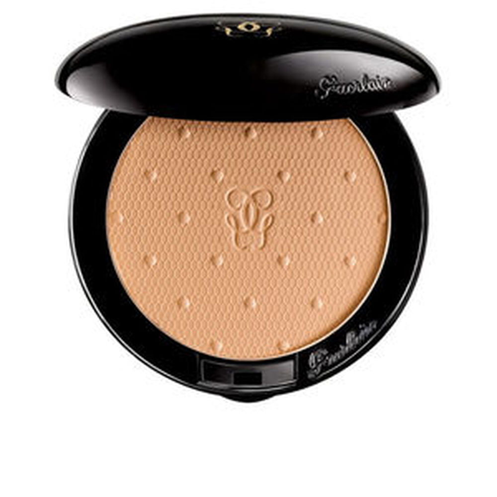 Compact pressed translucent velvet powder in gold case, 6.5 g, shade 03-medium