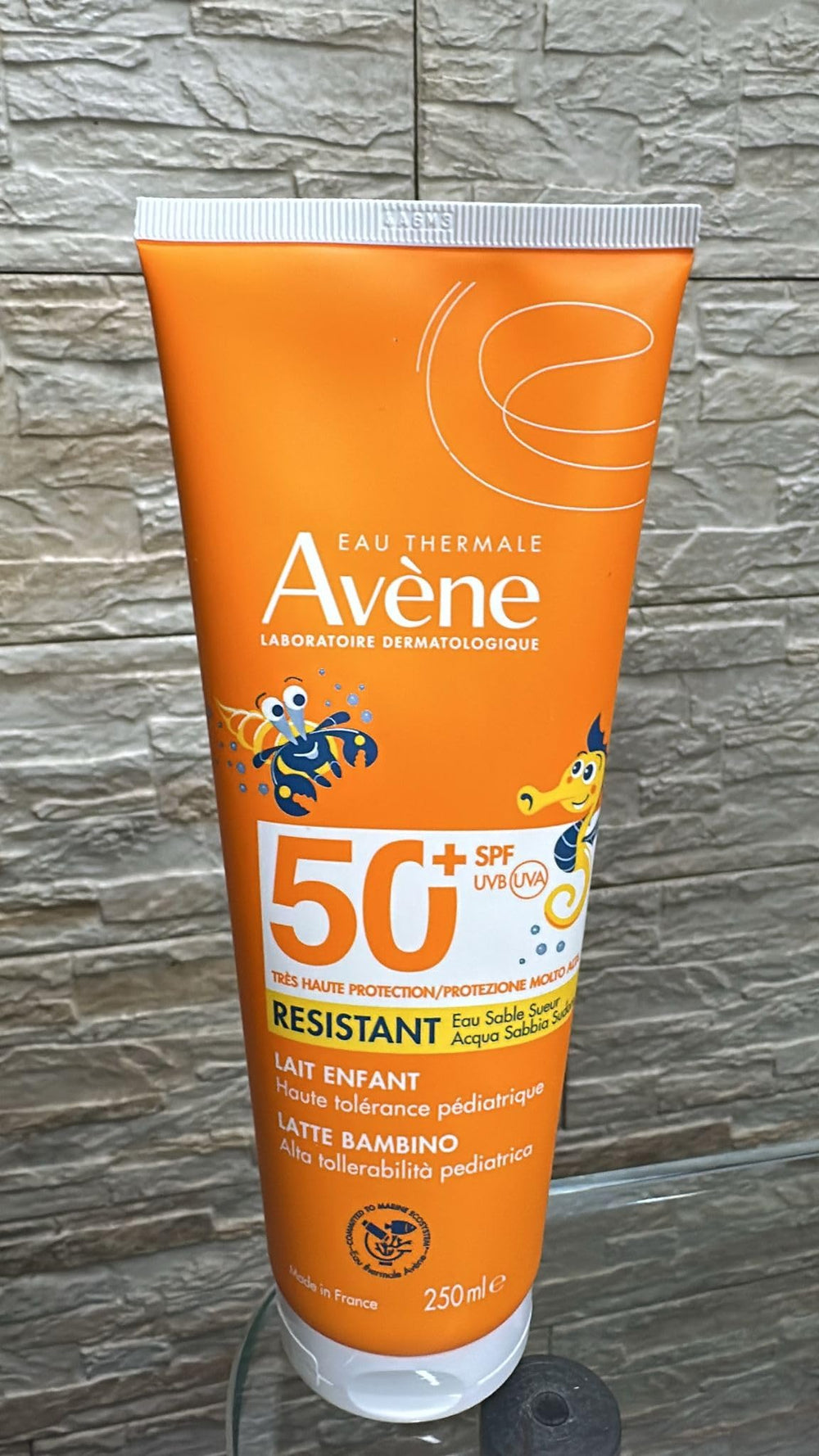 250 ml bottle of children's SPF 50+ water‑resistant sun milk