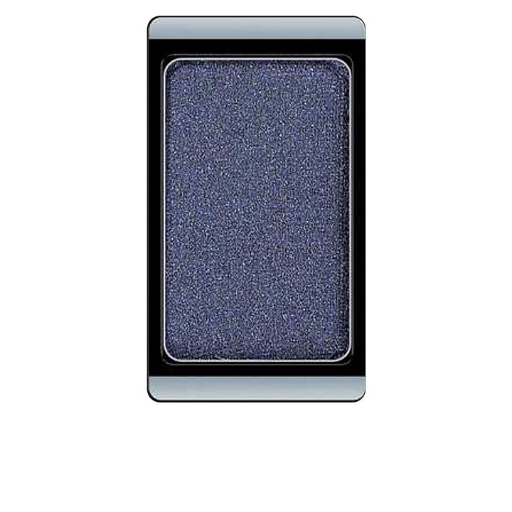 Single refillable pearl eyeshadow pan in deep blue, 0.8 g