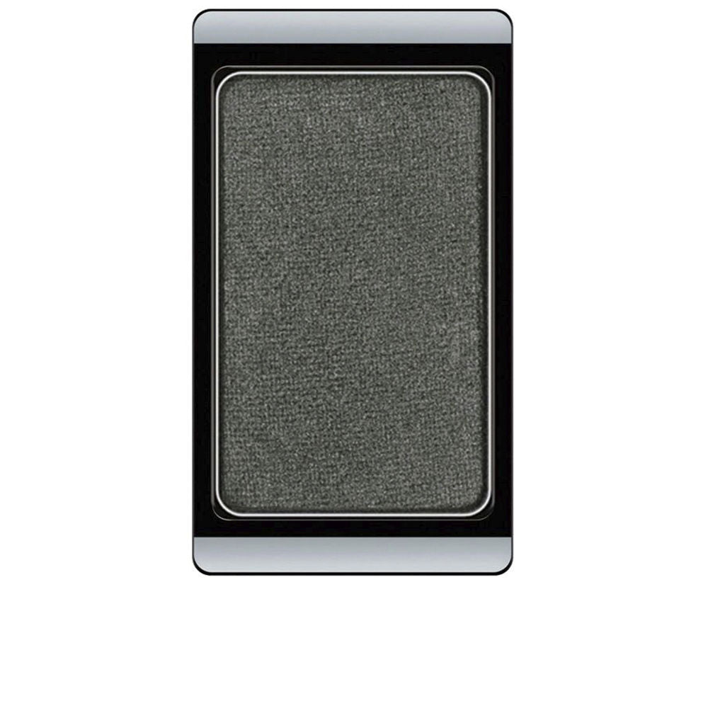 Single pearlescent grey eyeshadow pan, 0.8 g, refillable packaging