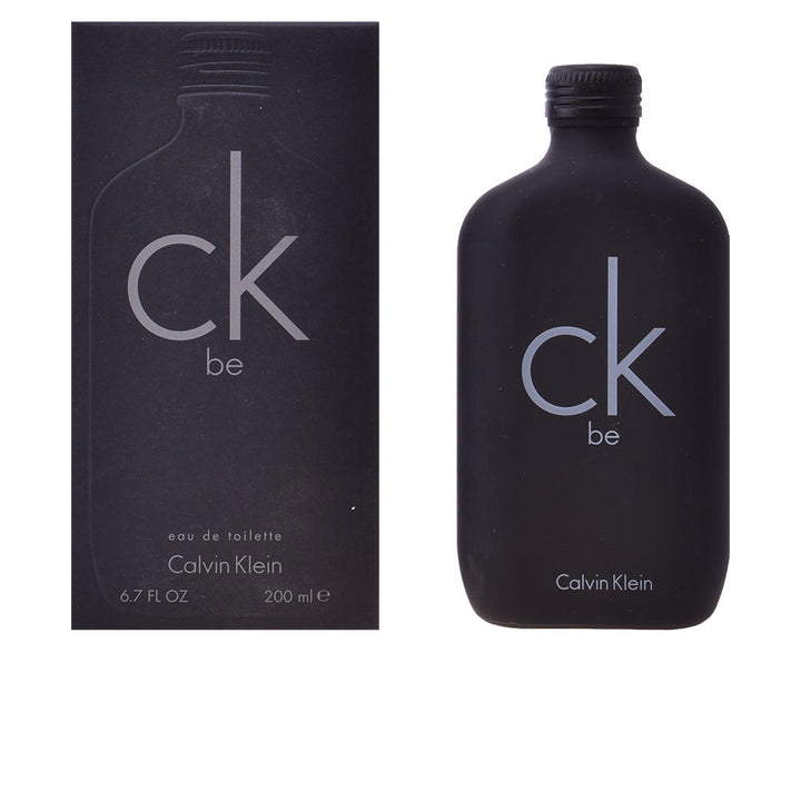 Matte black 100 ml bottle of Unisex floral woody Eau de Toilette