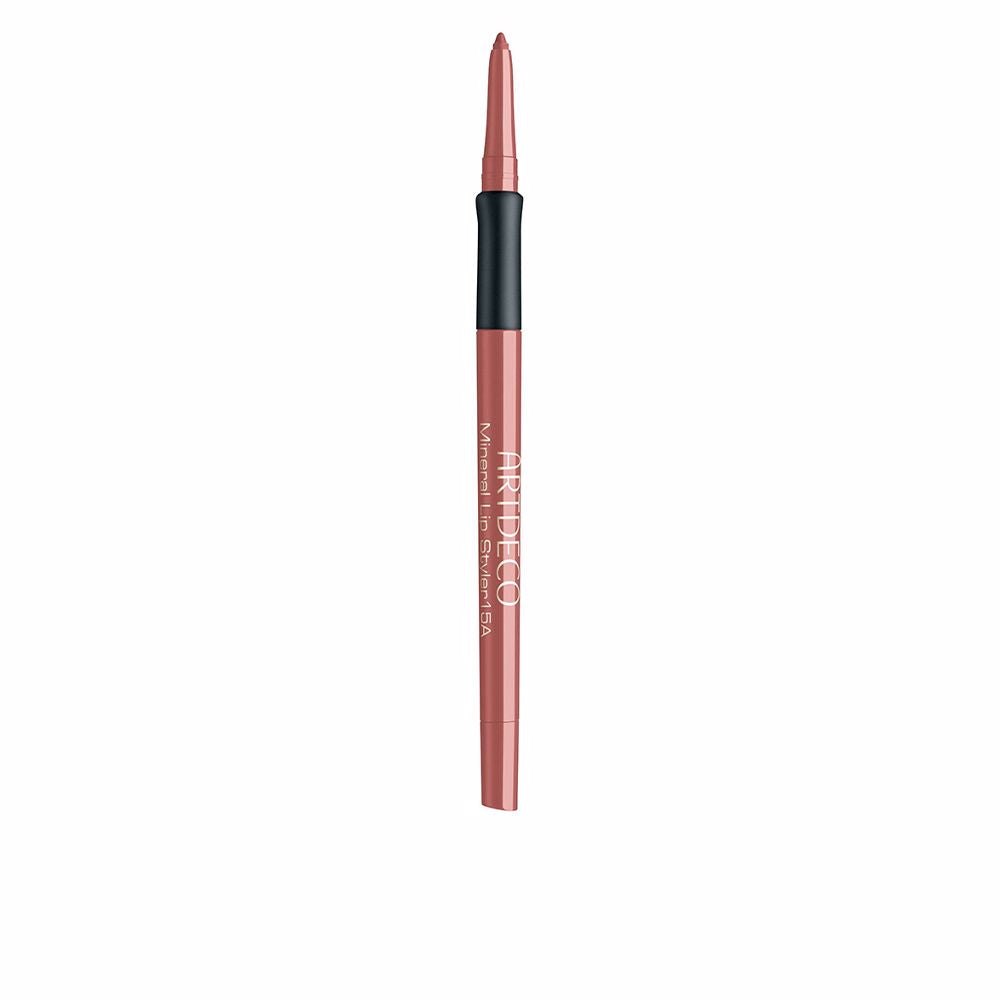 Slim mineral lip liner pencil in Rose Red with integrated sharpener, 0.4 g