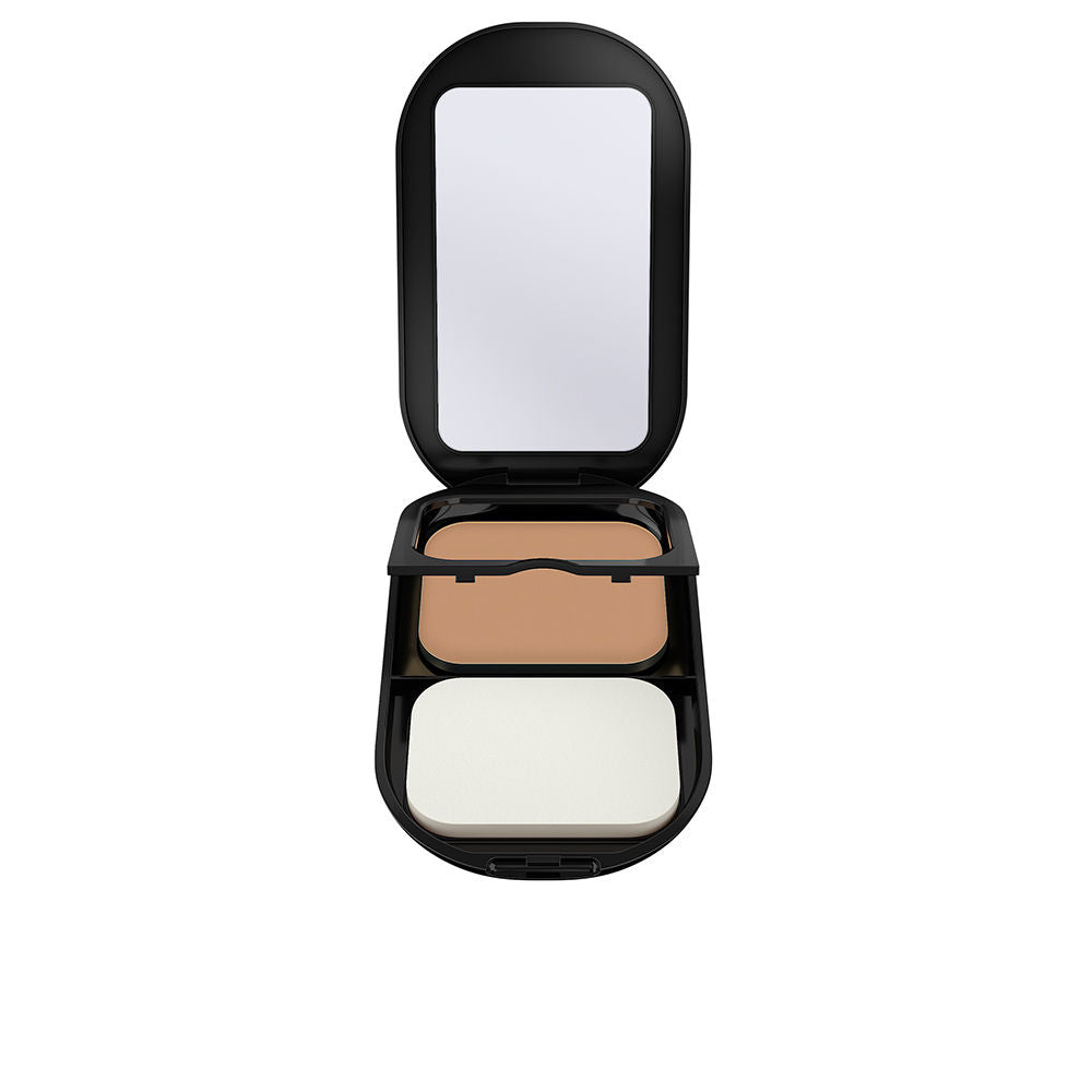 Refillable compact foundation, shade 05 Sand, 10 g, includes sponge and mirror