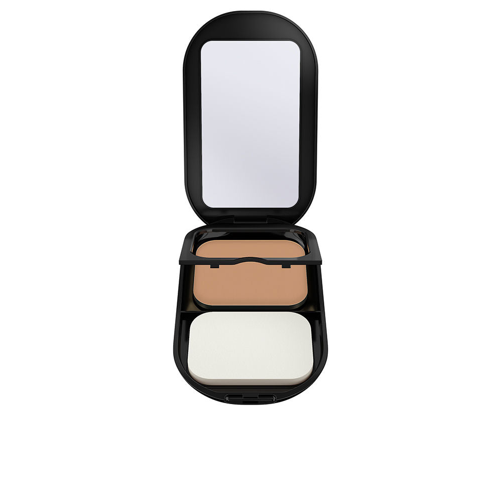 Refillable compact foundation, satin finish, shade 05 Sand, 10 g